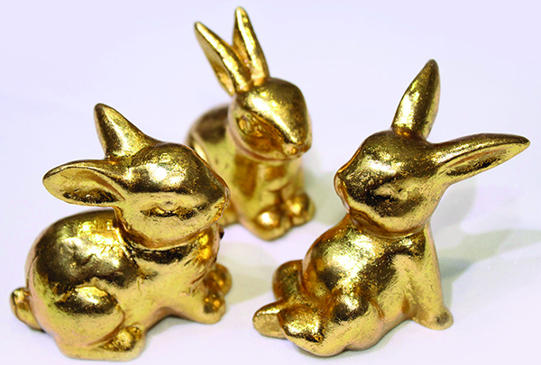 Golden bunny 6x5.7x3.7cm made of the finest synthetic resin