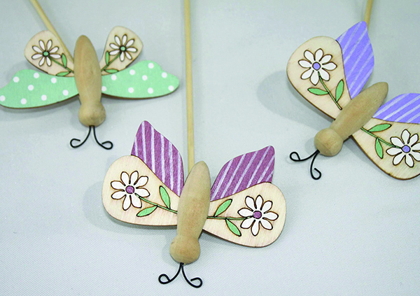 Magnifique papillon en bois 34x8,2x1,5 cm, peint à la main