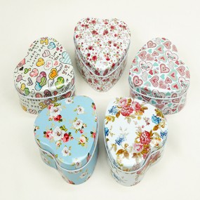 Metal heart box with flower design 7x6.7x3.5cm, assorted,